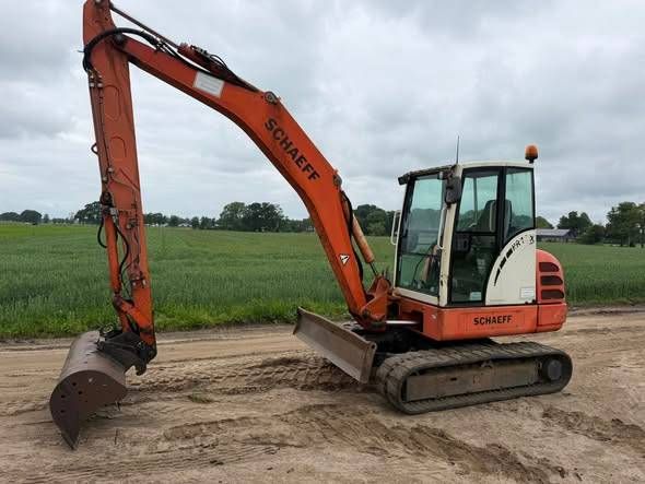 Crawler excavator Schaeff HR18 Diesel 34.6kW 2002