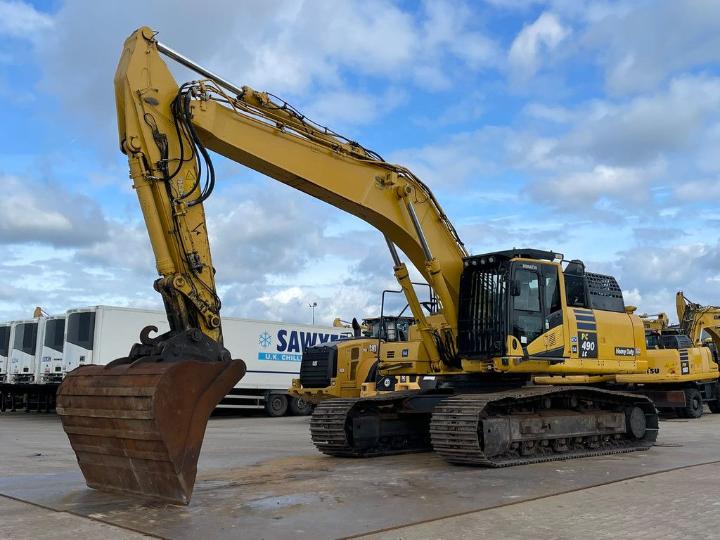 Komatsu PC490LCD-11