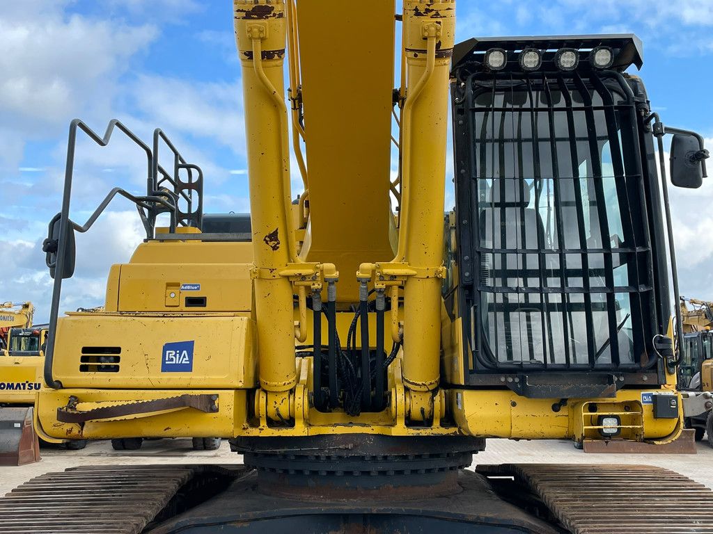 Komatsu PC490LCD-11