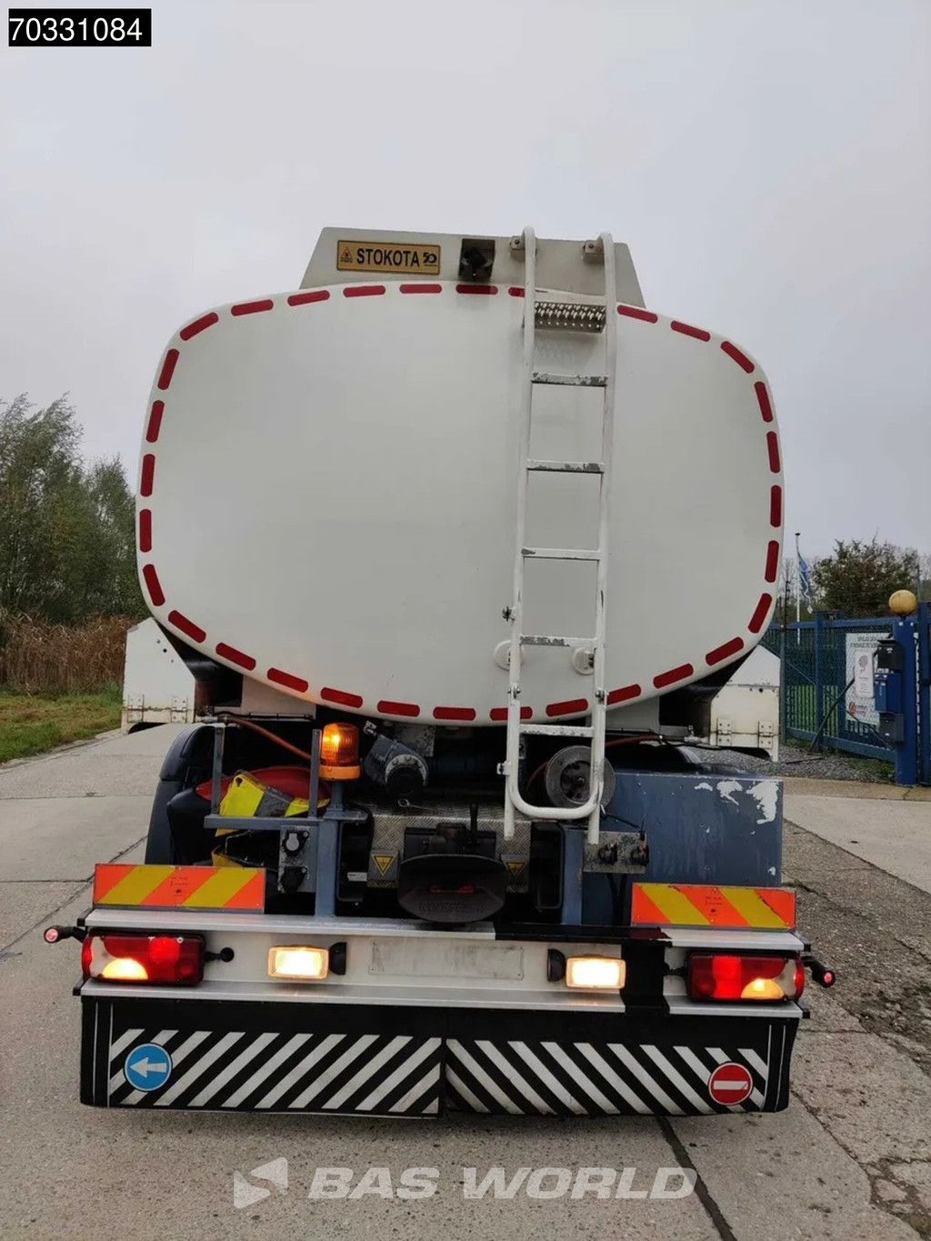 Scania P400 6X2 STOKOTA Fuel tanker 4 compartments 19.930 Liter Steering Axle Automatic Euro 5