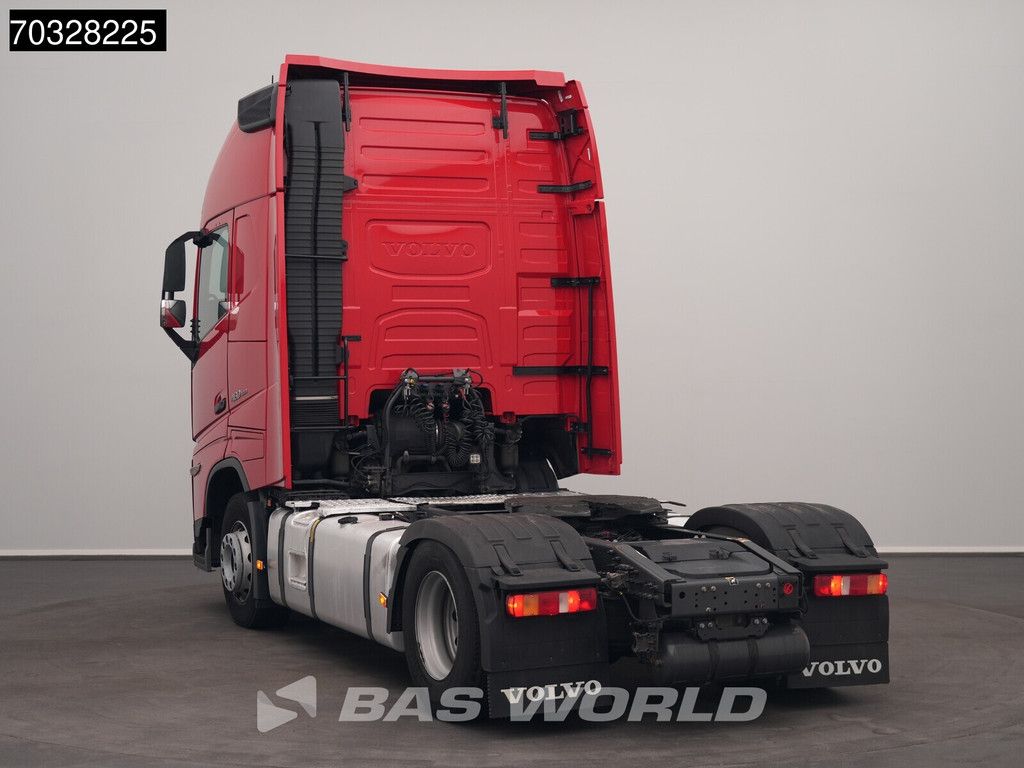 Volvo FH 460 4X2 XL 2x Tanks Navi ACC