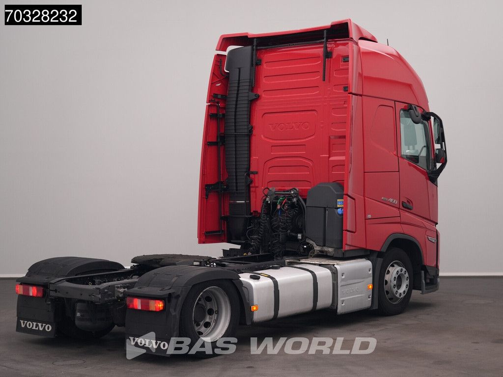 Volvo FH 460 4X2 Mega XL 2x Tanks Navi ACC