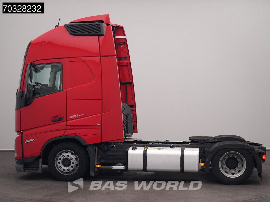 Volvo FH 460 4X2 Mega XL 2x Tanks Navi ACC