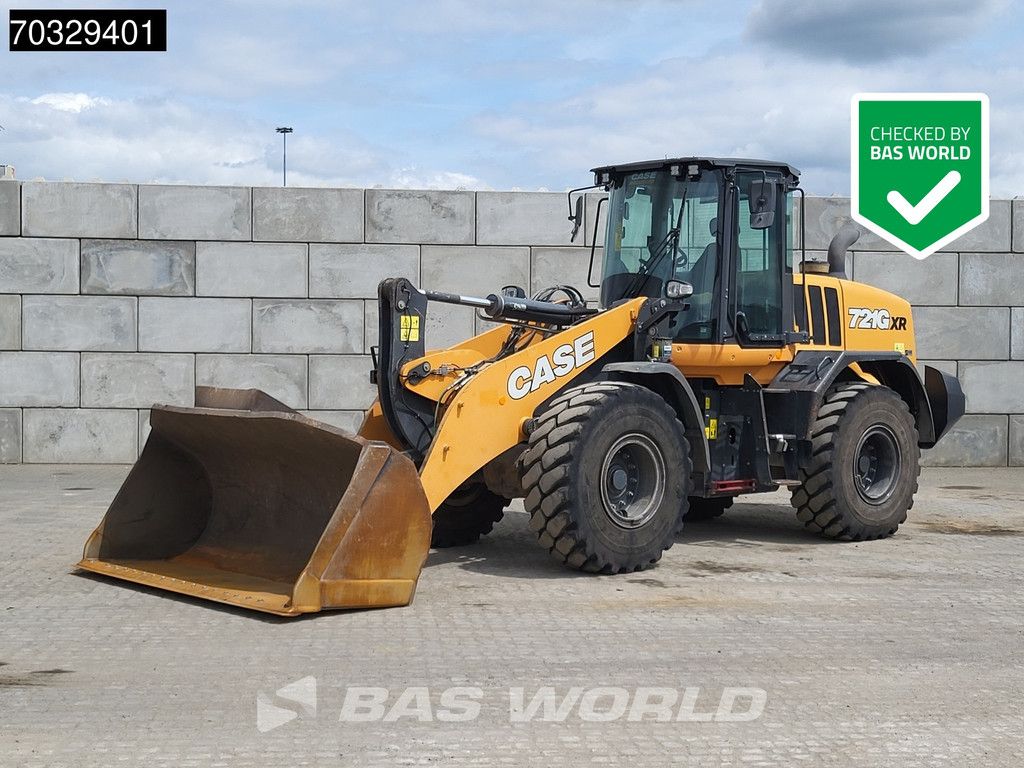 Case 721 G Quick Coupler - Auto Greasing