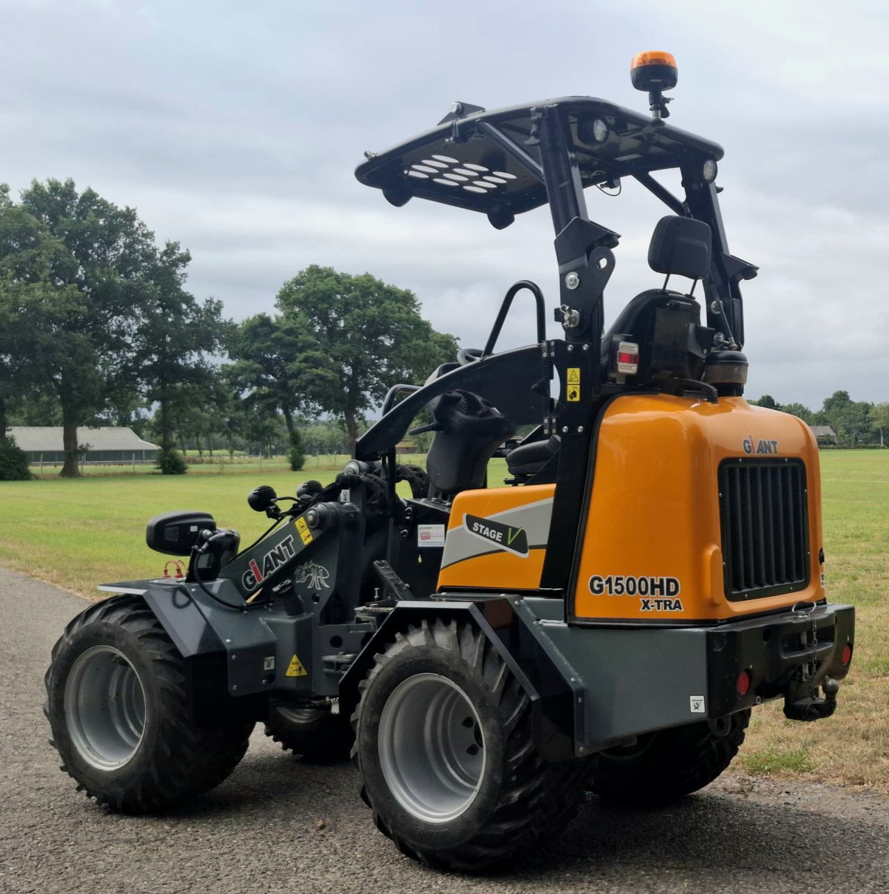 Giant G1500 L X-TRA HD | 2025 | 340 uur