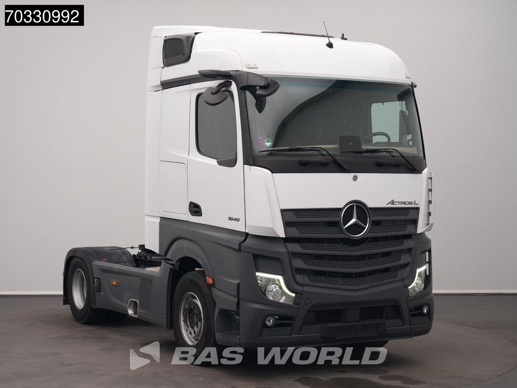 Mercedes Actros 1845 4X2 StreamSpace Retarder Standklima Navi ACC