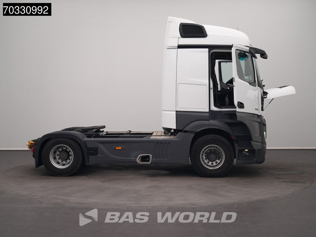 Mercedes Actros 1845 4X2 StreamSpace Retarder Standklima Navi ACC