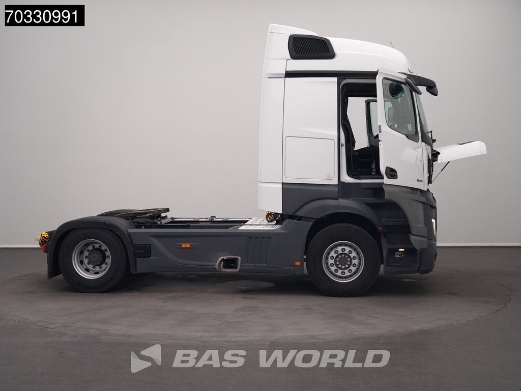 Mercedes Actros 1845 4X2 StreamSpace Retarder Standklima Navi ACC