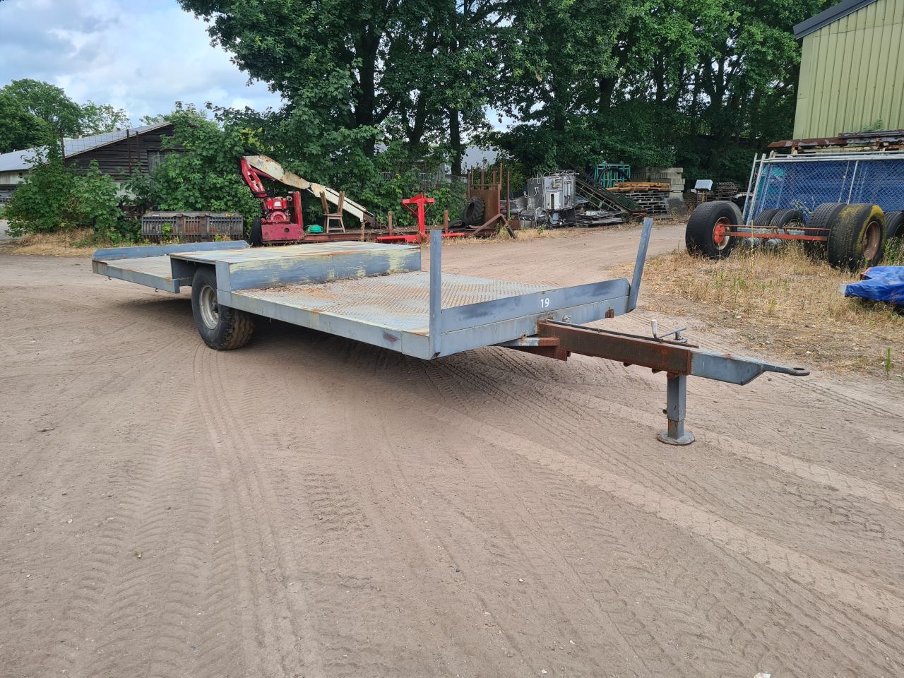Platte wagen landbouwwagen wipkar schamelwagen kar.