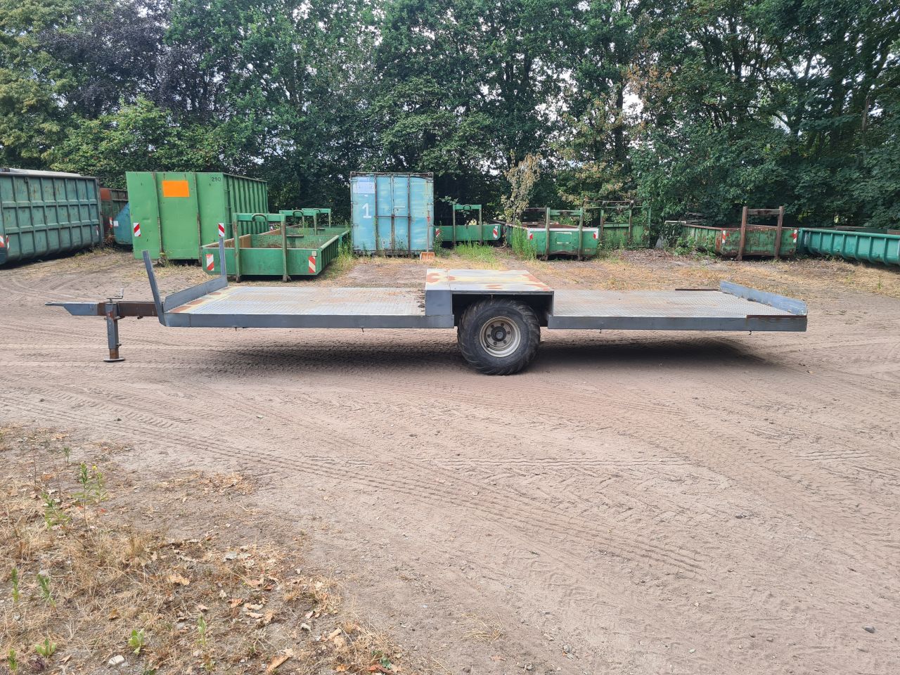 Platte wagen landbouwwagen wipkar schamelwagen kar.