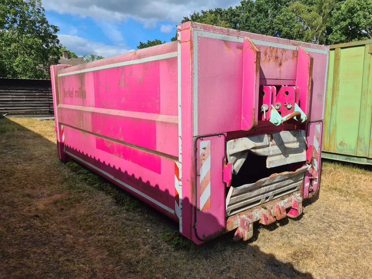 Translift persbak perscontainer container huls haakarm en kabel.