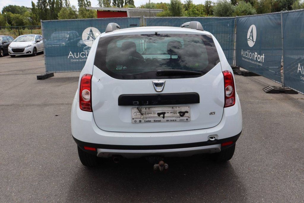 SUV Dacia Duster Diesel 107 PS 2012 (Marge)