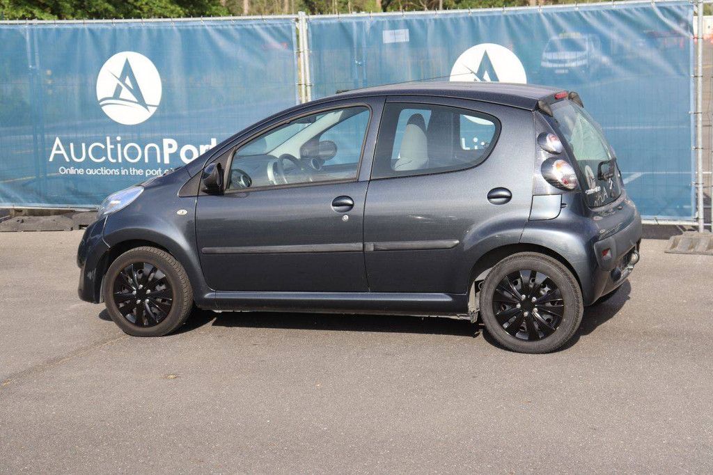 Pkw Citroën C1 Benzin 68 PS 2010 (Marge)