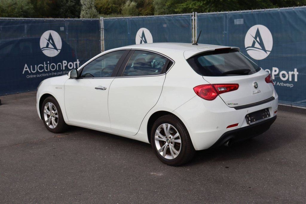 Pkw Alfa Romeo Giulietta Diesel 105 PS 2012 (Marge)
