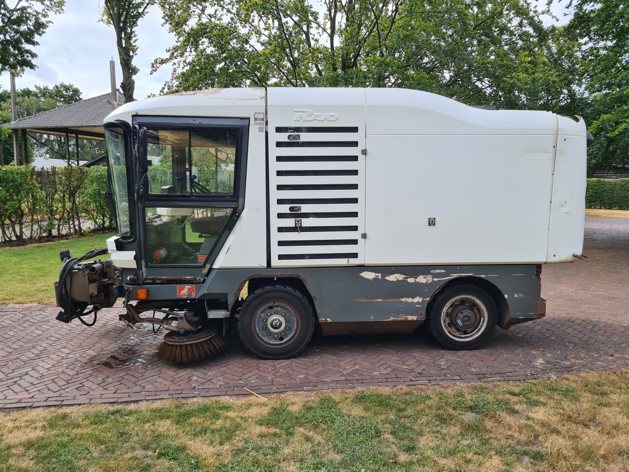 Ravo 530 veegmachine veegwagen met 3de borstel 2013.