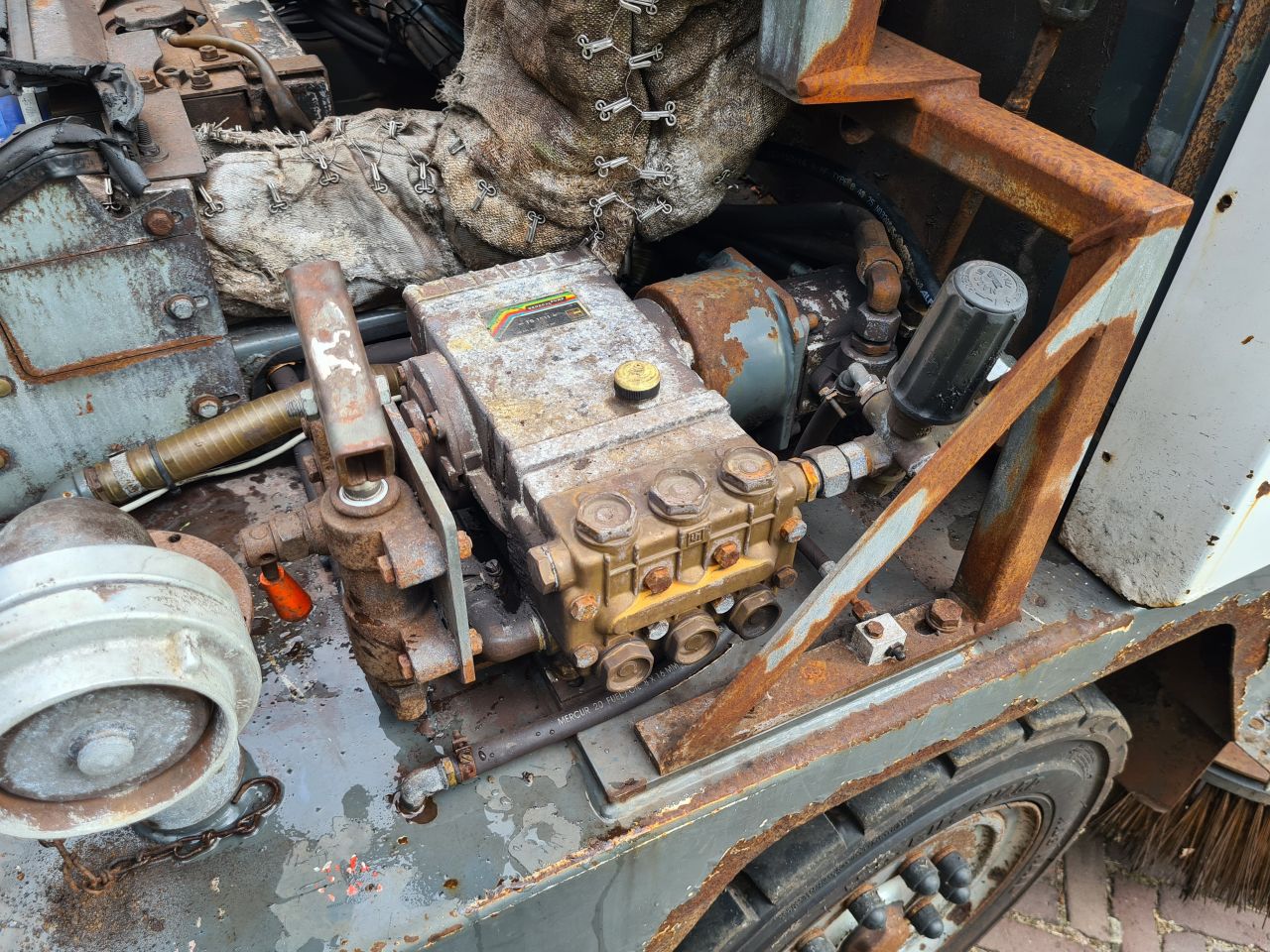 Ravo 530 veegmachine veegwagen met 3de borstel 2013.