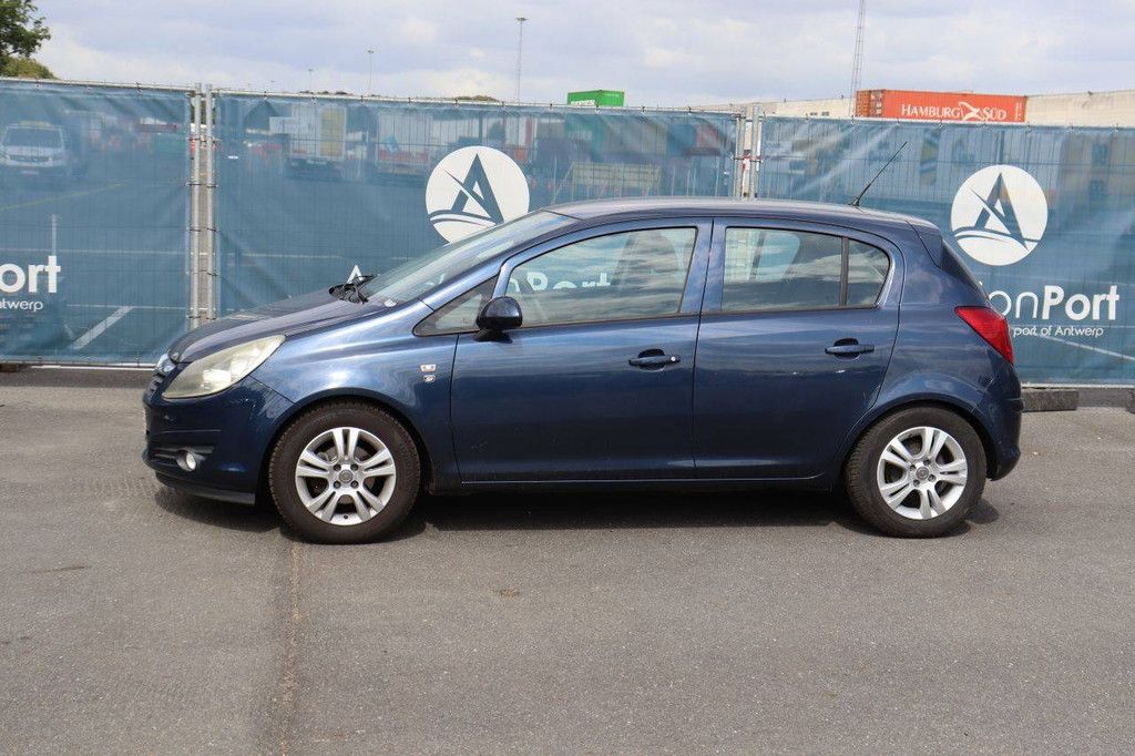 Pkw Opel Corsa Benzin 85 PS 2011 (Margin)
