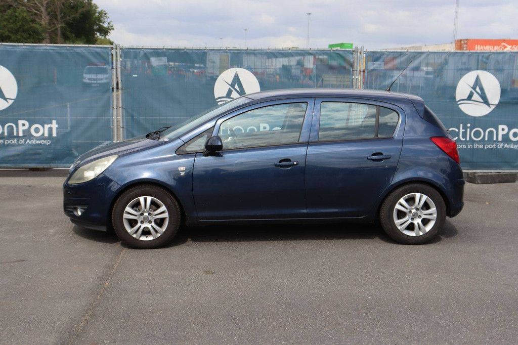 Pkw Opel Corsa Benzin 85 PS 2011 (Margin)