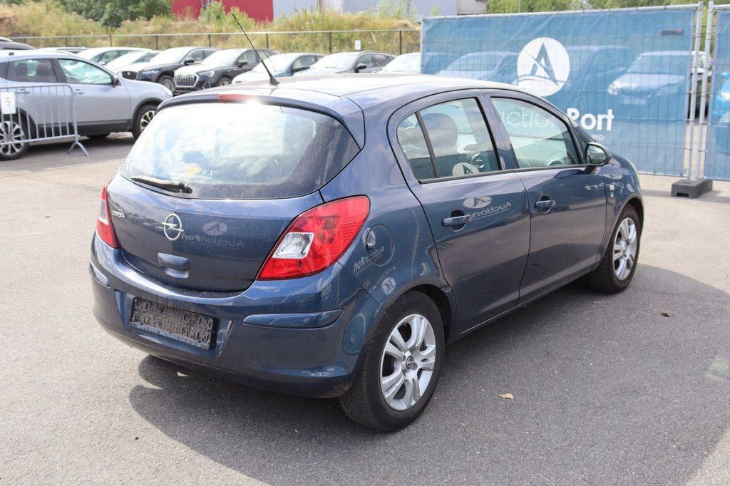 Pkw Opel Corsa Benzin 85 PS 2011 (Margin)