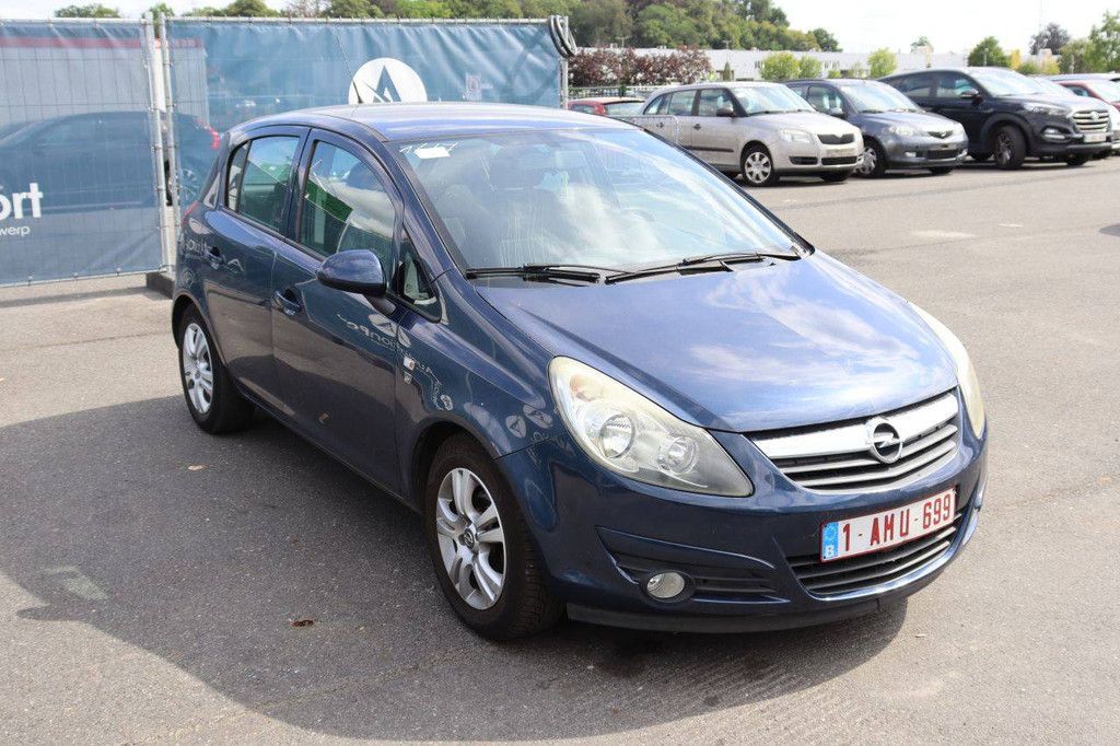 Pkw Opel Corsa Benzin 85 PS 2011 (Margin)