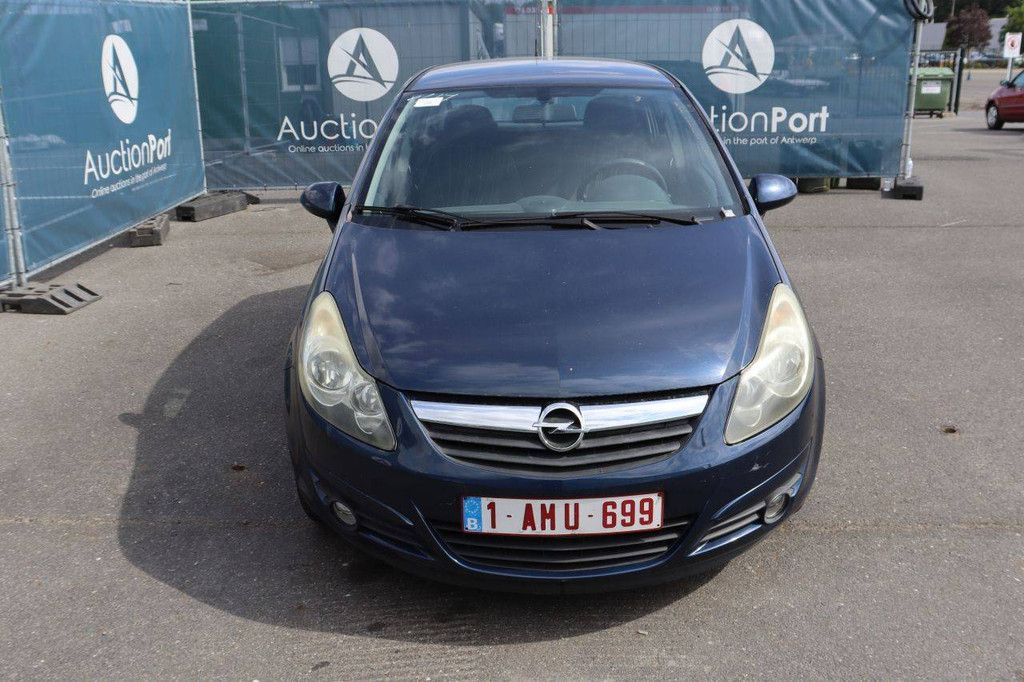 Pkw Opel Corsa Benzin 85 PS 2011 (Margin)