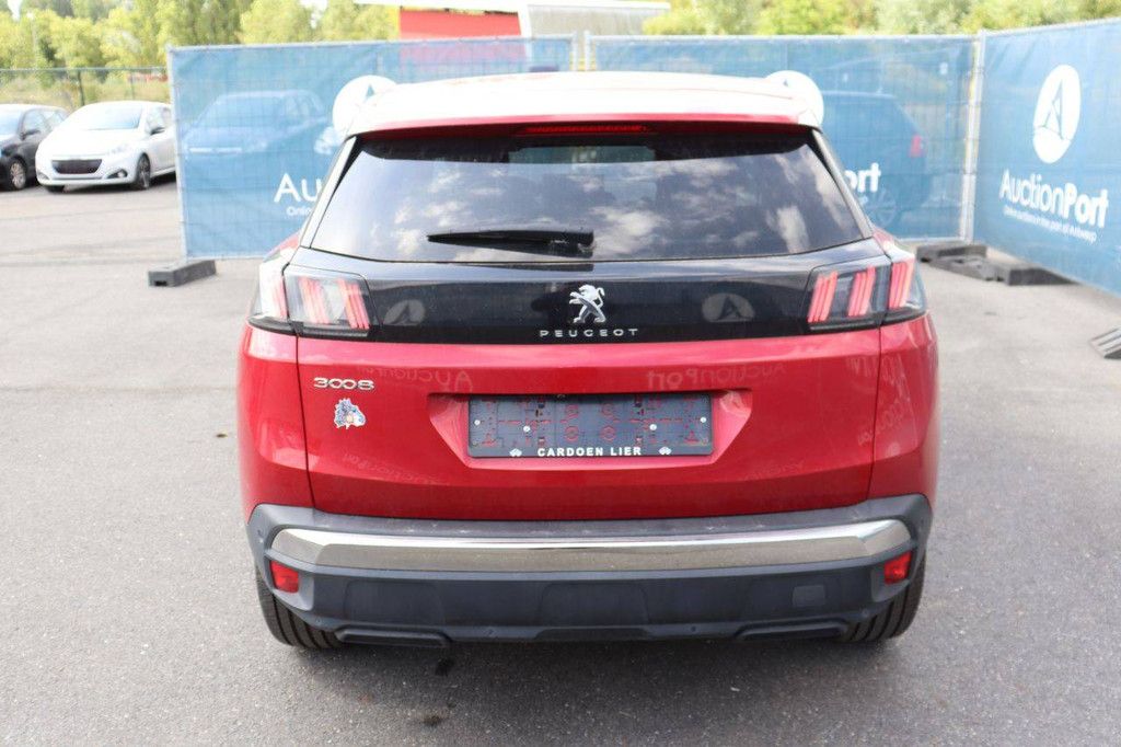 SUV Peugeot 3008 Benzin 130 PS 2022 (Marge)