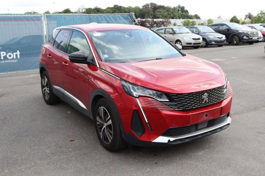 SUV Peugeot 3008 Benzin 130 PS 2022 (Marge)