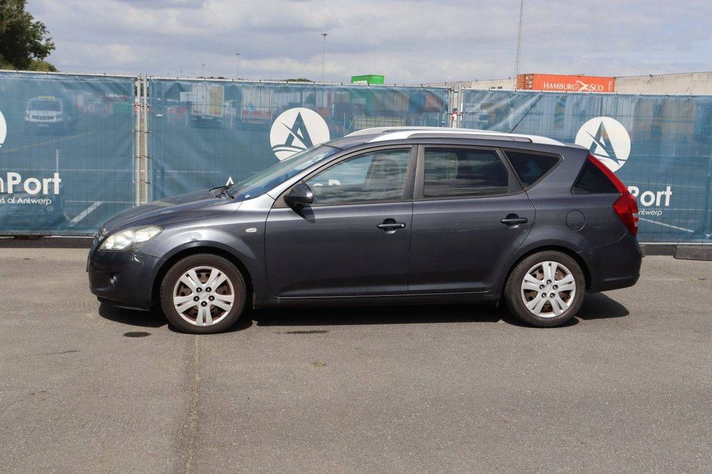 Passenger car Kia Ceed Diesel 115hp 2008 (Margin)