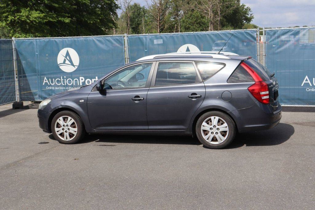Passenger car Kia Ceed Diesel 115hp 2008 (Margin)