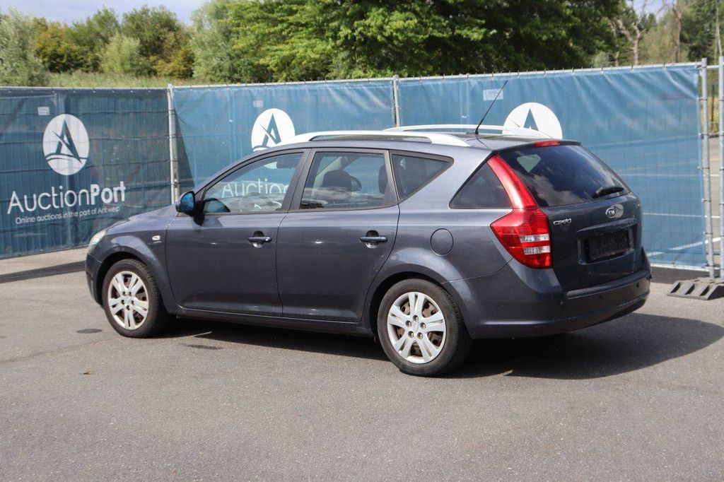 Passenger car Kia Ceed Diesel 115hp 2008 (Margin)
