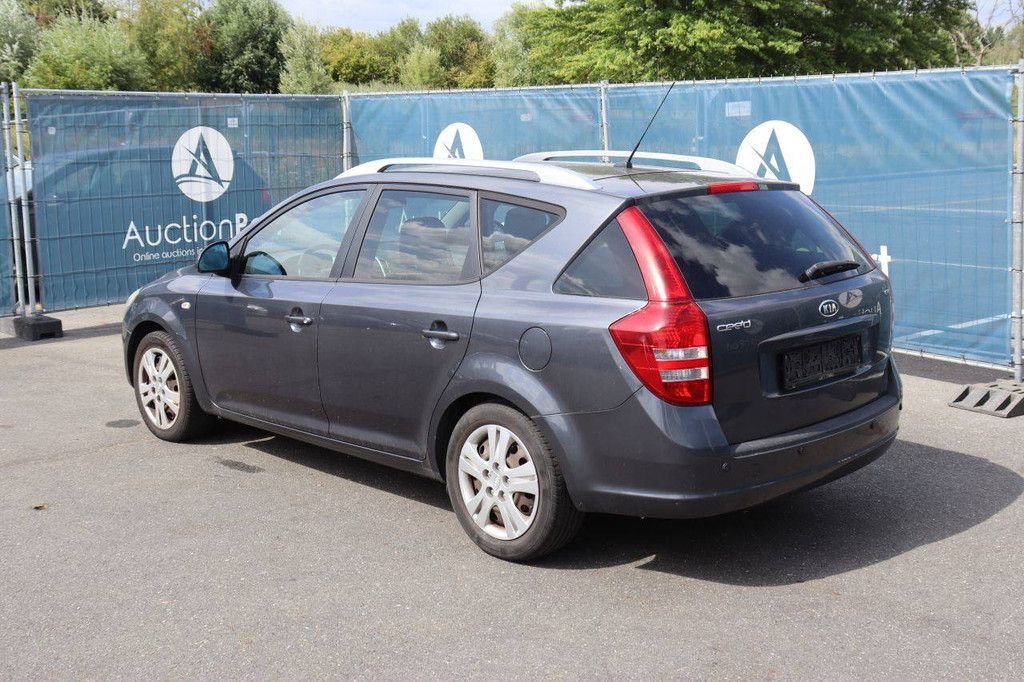 Passenger car Kia Ceed Diesel 115hp 2008 (Margin)