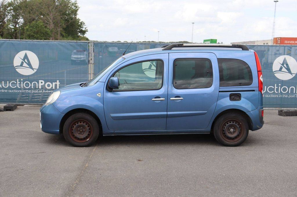 Renault Kangoo Pkw Benzin 106 PS 2013 (Margin)