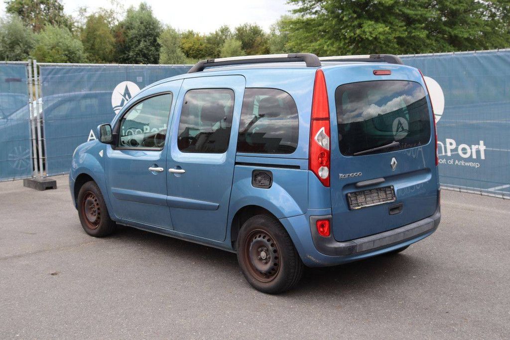 Renault Kangoo Pkw Benzin 106 PS 2013 (Margin)
