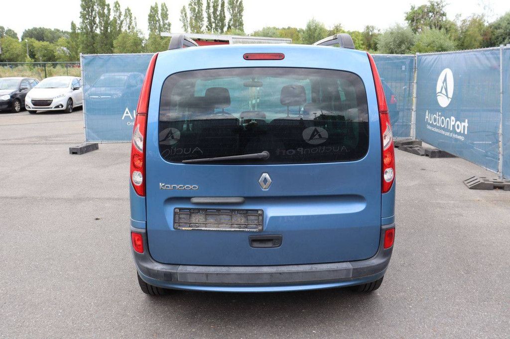 Renault Kangoo Pkw Benzin 106 PS 2013 (Margin)