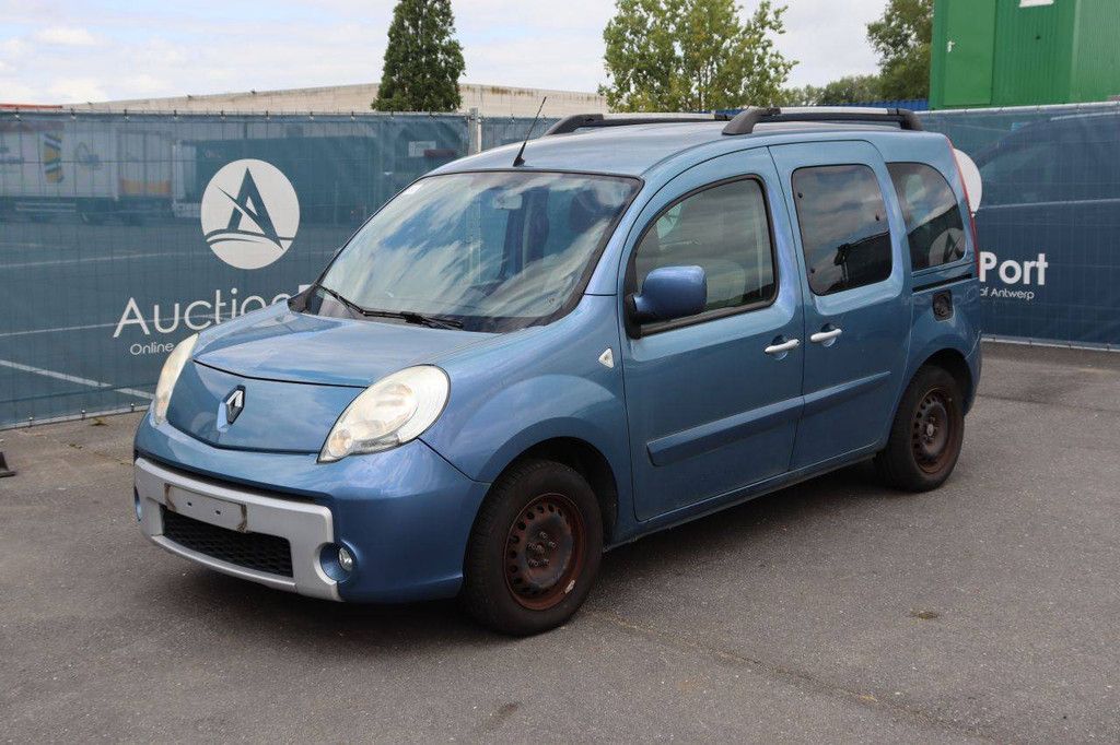 Renault Kangoo Pkw Benzin 106 PS 2013 (Margin)