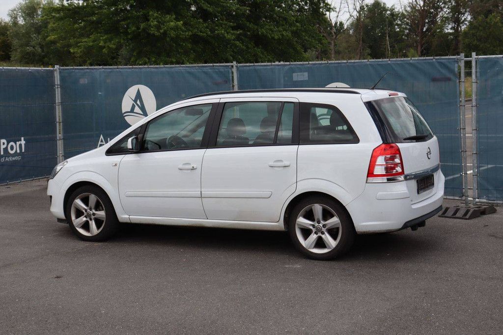 Pkw Opel Zafira Benzin 120 PS 2014 (Marge)
