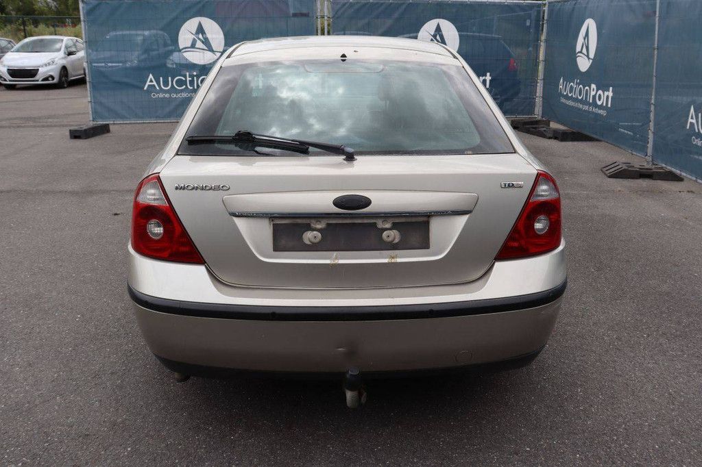 Passenger car Ford Mondeo Petrol 125hp 2005 (Margin)