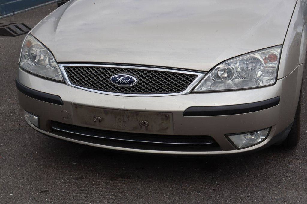 Passenger car Ford Mondeo Petrol 125hp 2005 (Margin)