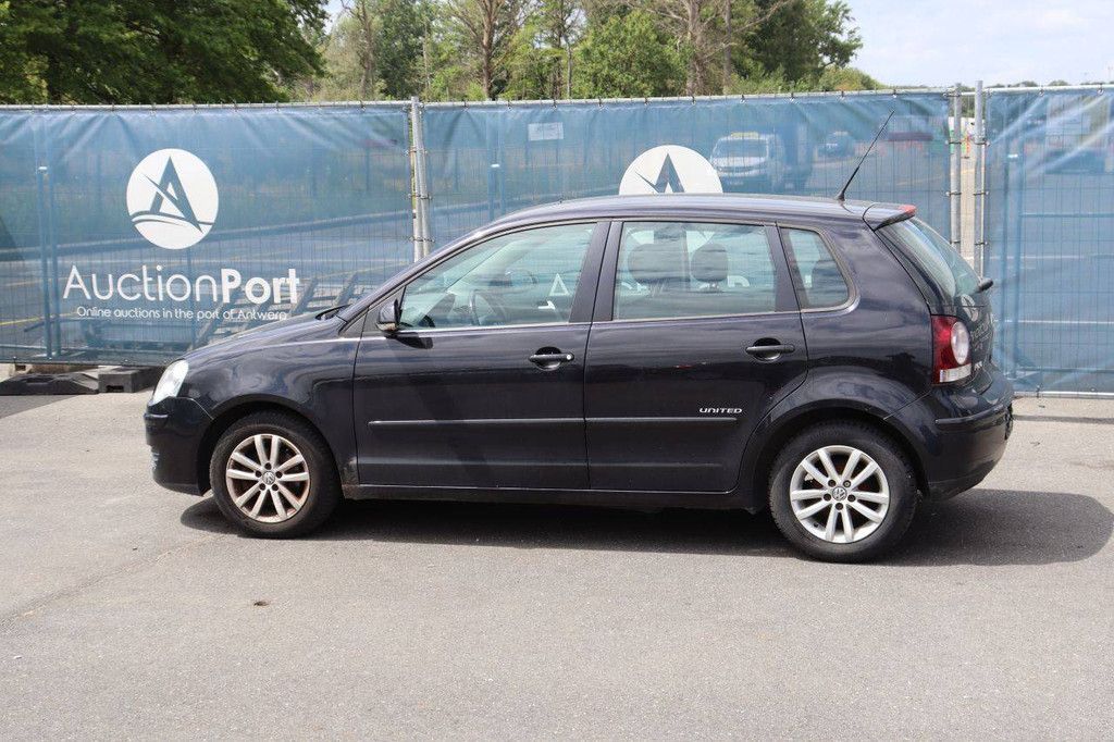 Pkw Volkswagen Polo Benzin 80 PS 2008 (Margin)
