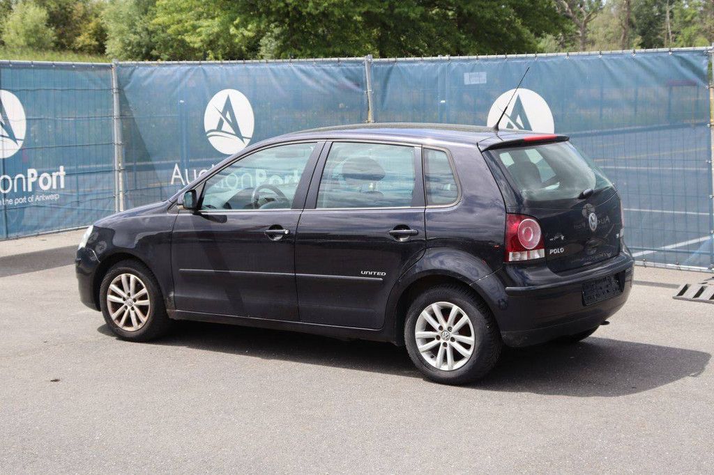 Pkw Volkswagen Polo Benzin 80 PS 2008 (Margin)