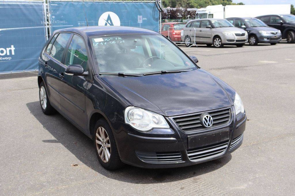 Pkw Volkswagen Polo Benzin 80 PS 2008 (Margin)