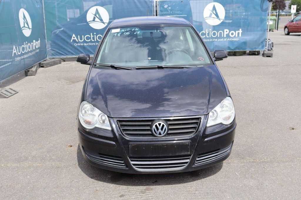 Pkw Volkswagen Polo Benzin 80 PS 2008 (Margin)