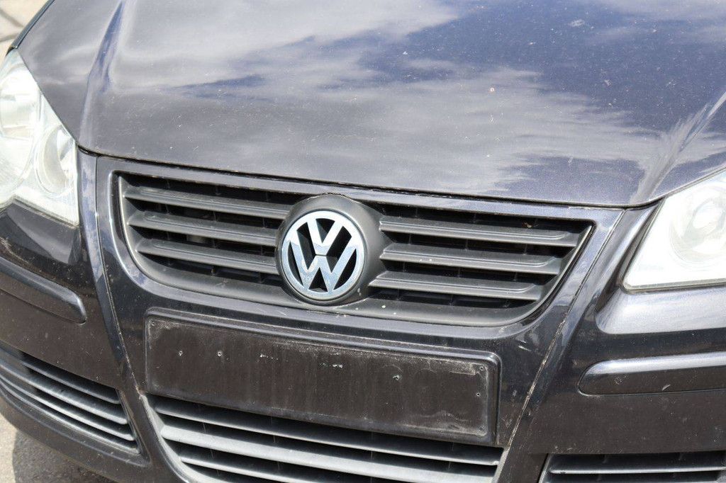Pkw Volkswagen Polo Benzin 80 PS 2008 (Margin)