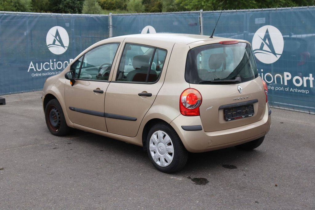 Renault Modus Benziner 75 PS Pkw 2006 (Margin)