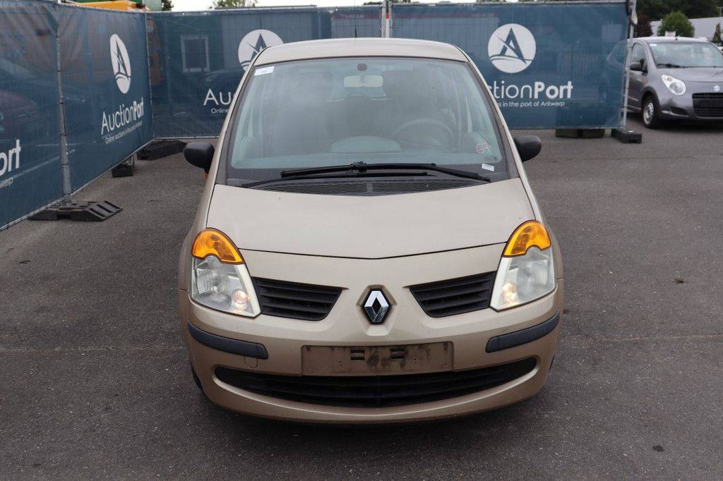 Renault Modus Benziner 75 PS Pkw 2006 (Margin)