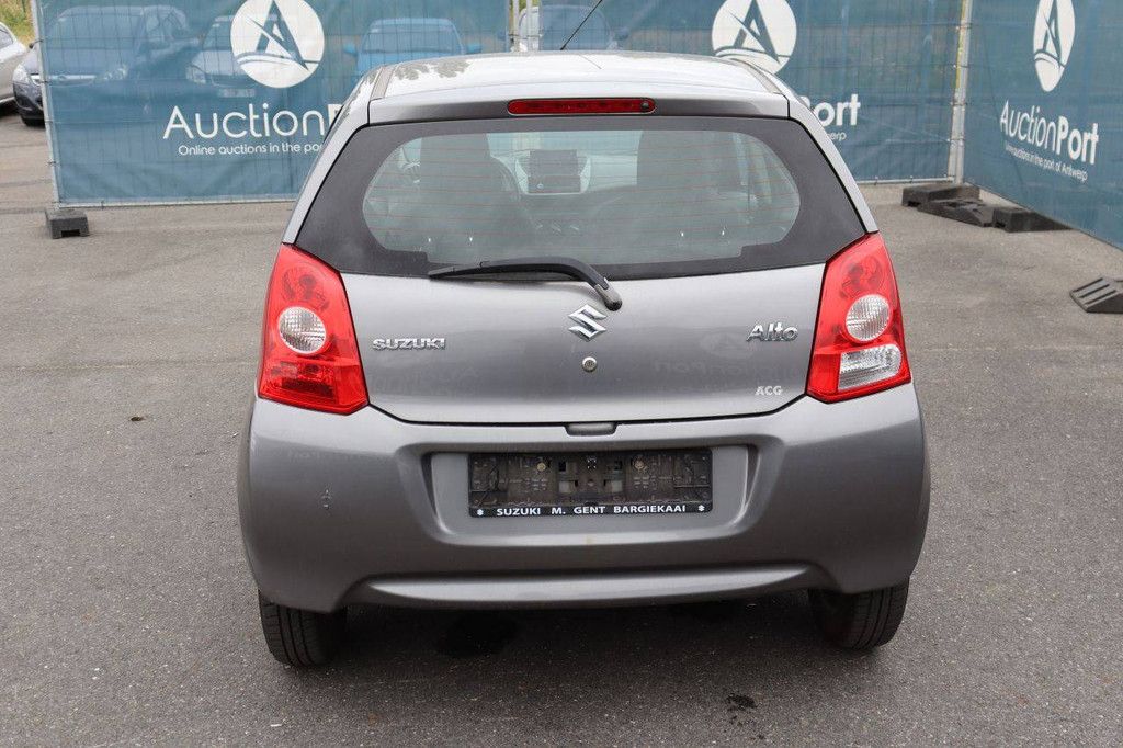 Suzuki Alto Pkw Benzin 68 PS 2012 (Margin)