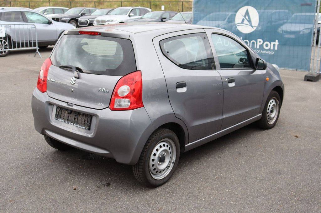 Suzuki Alto Pkw Benzin 68 PS 2012 (Margin)