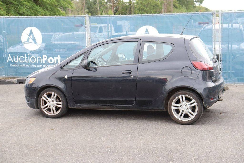 Mitsubishi Colt Benziner 75 PS Pkw 2012 (Margin)