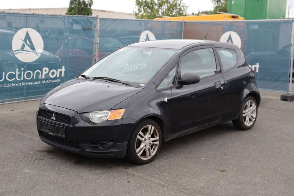 Mitsubishi Colt Benziner 75 PS Pkw 2012 (Margin)