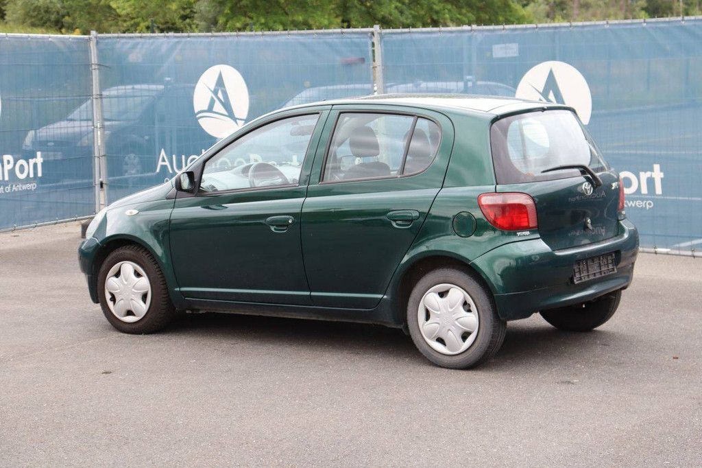 Pkw Toyota Yaris Benzin 84 PS 2004 (Margin)